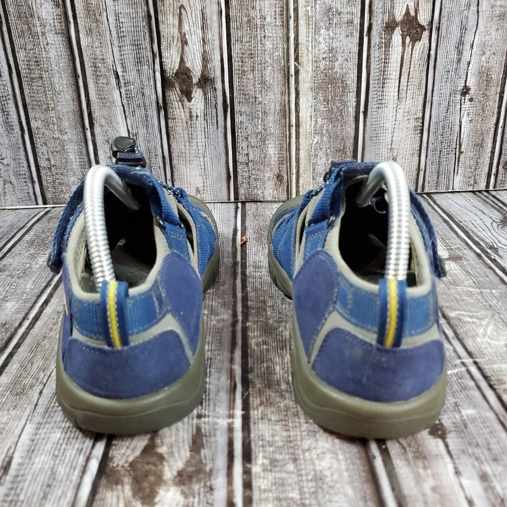 Keen Youth Newport H2 Waterproof Sandals Blue Yellow Hiking Outdoor Trail Size 6